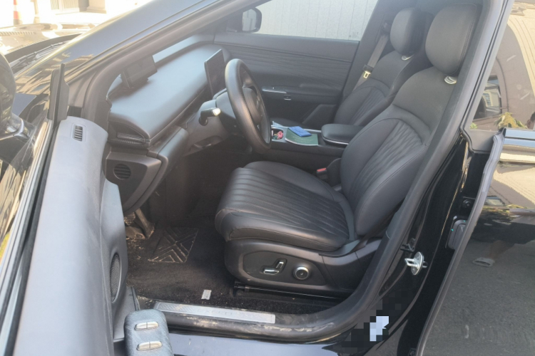 Exceed Stellar Era ET 2025 car image #18