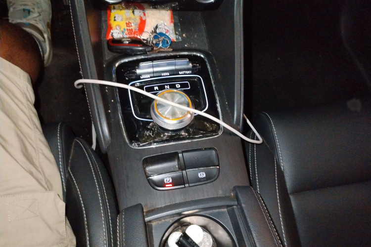 MG EZS Electric 2019 car image #18