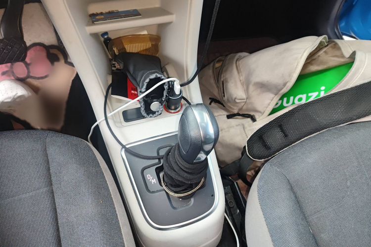 Volkswagen up! 2016 imagem de carro #18