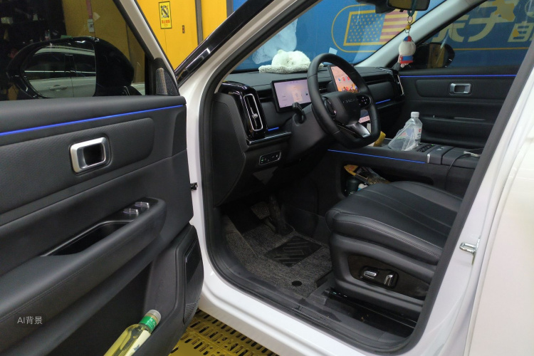 Exploration 06 C-DM 2024 car image #18