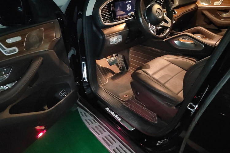 Mercedes-Benz GLE Class New Energy 2022 car image #18