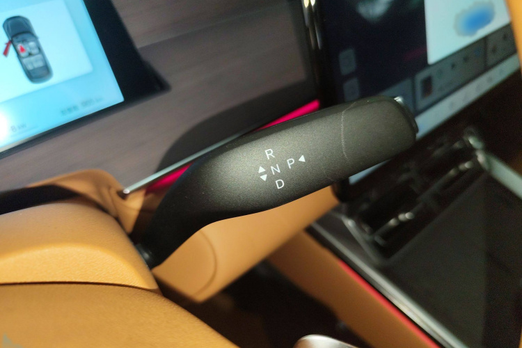 BYD HanL 2025 car image #18