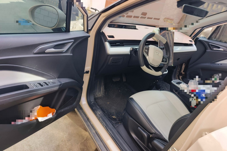 哪吒汽车 哪吒AYA 2024 汽车图片 #18