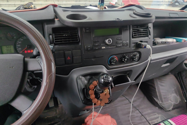 Ford New Transit 2017 car image #18