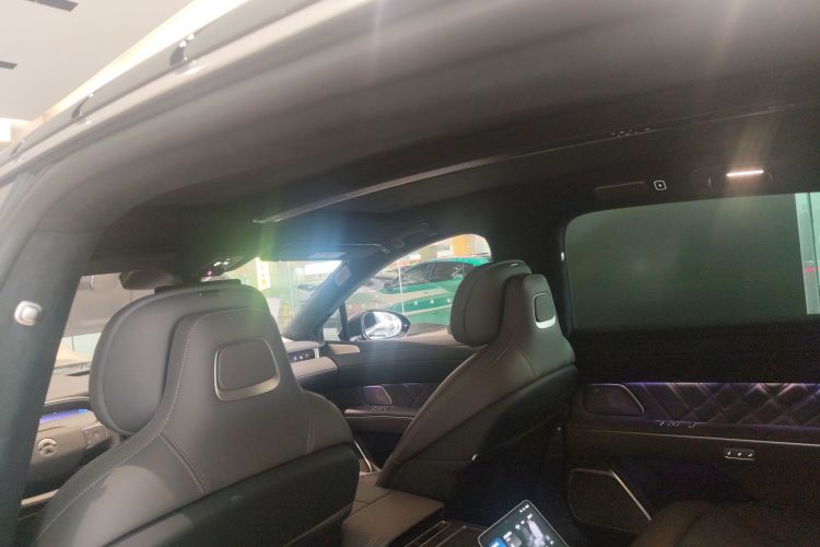 NIO ET9 2024 immagine di auto #18