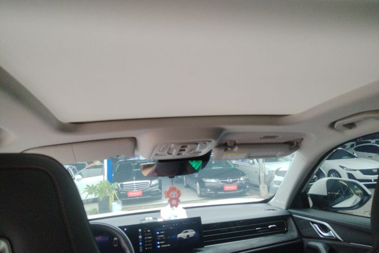 Roewe D5X DMH 2024 image de voiture #18