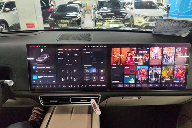 Li L8 2023 изображение автомобиля #18