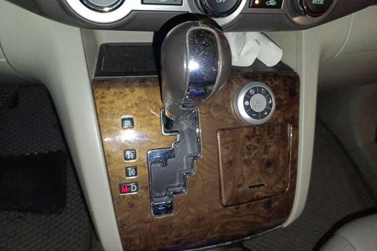 马自达 马自达8(进口) 2011 汽车图片 #18