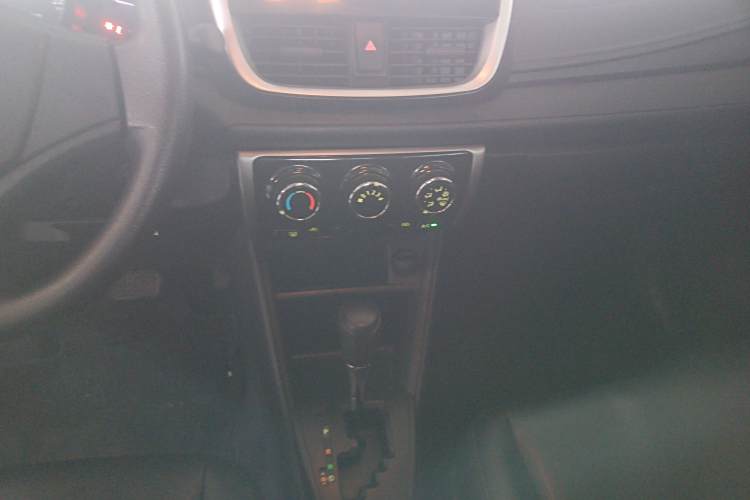 Vios 2018 imagen de coche #18