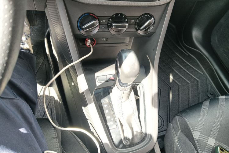 MG 3 2018 car image #18