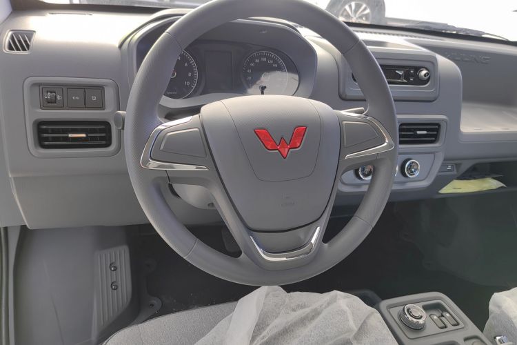 五菱汽车 五菱扬光电卡 2025 汽车图片 #18