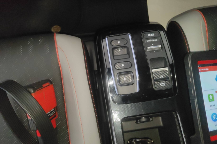 Honda e:NS2 2025 immagine di auto #18