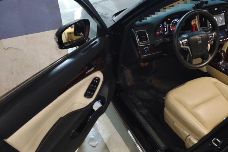 丰田 皇冠 2018 汽车图片 #18