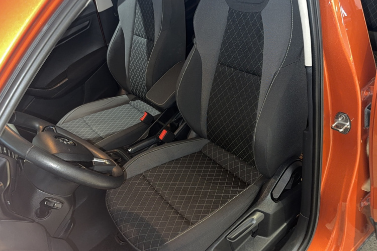 Skoda Karoq 2018 изображение автомобиля #18