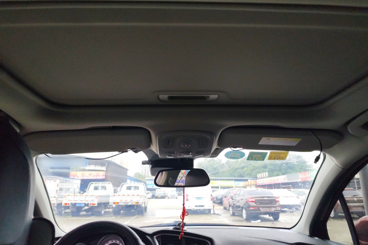 雪铁龙 雪铁龙C4L 2017 汽车图片 #18