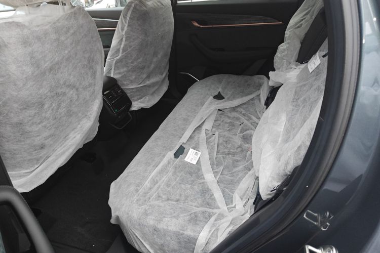 GEELY Monjaro MHEV 2025 car image #18