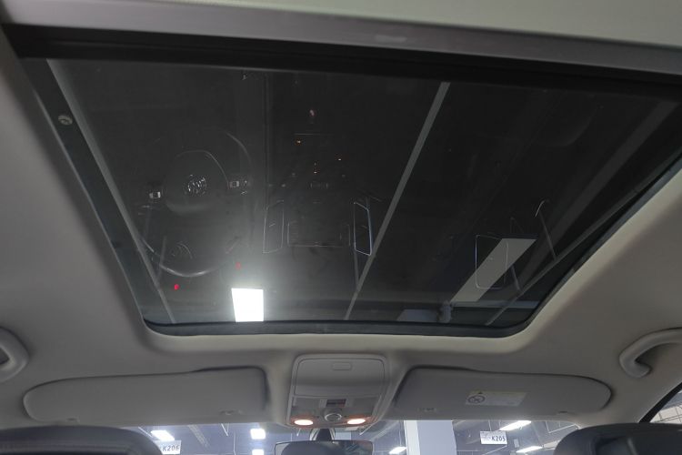 Volkswagen Sharan 2018 immagine di auto #18