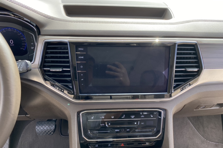 Volkswagen Viloran 2020 #18 Volkswagen Viloran 2020 car image #18