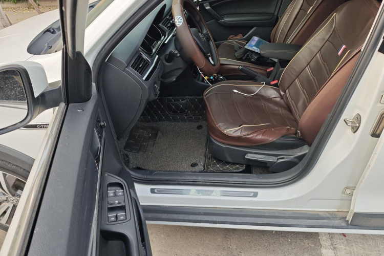 Volkswagen C-Trek 2020 #18 Volkswagen C-Trek 2020 immagine di auto #18