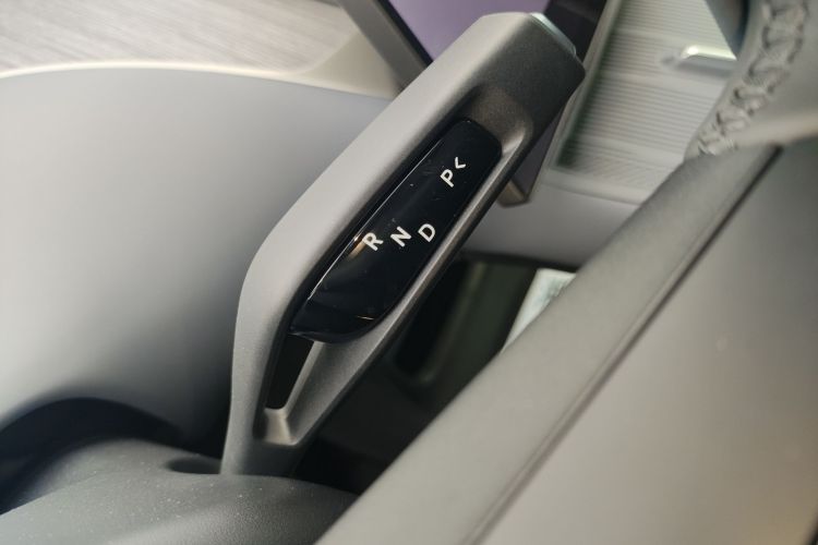 MI YU7 2025 car image #18