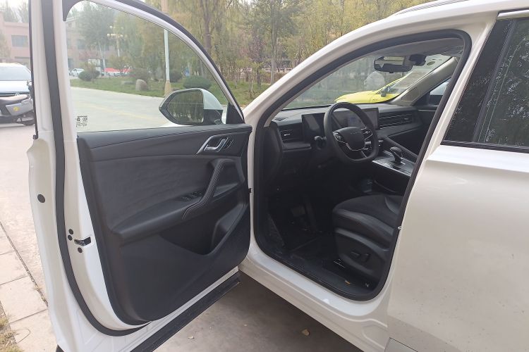 Roewe D5X DMH 2025 car image #18