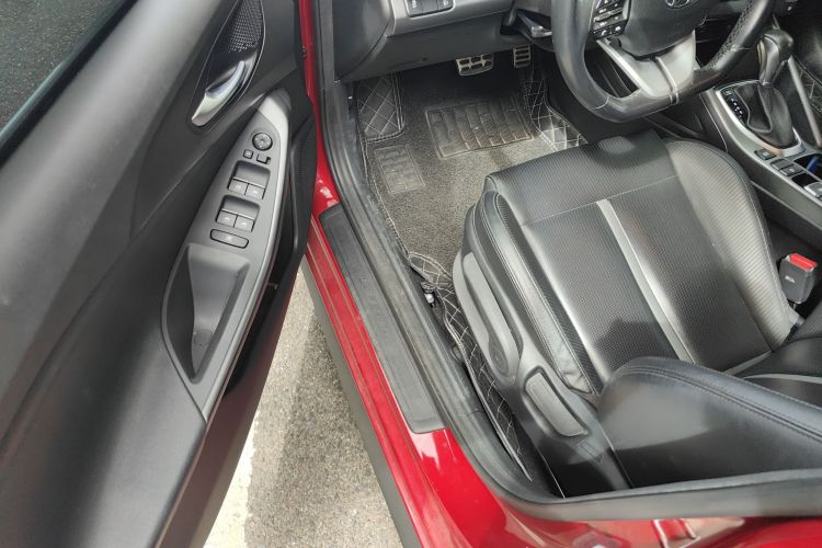 Hyundai Lafesta 2019 #18 Hyundai Lafesta 2019 car image #18