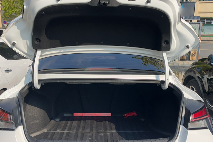 Hyundai Elantra EV 2024 car image #18