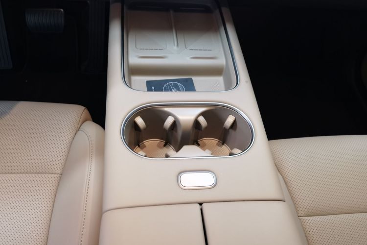 理想汽车 理想i6 2025 汽车图片 #18