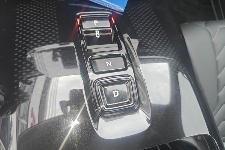 Honda S7 2025 #18 Honda S7 2025 car image #18