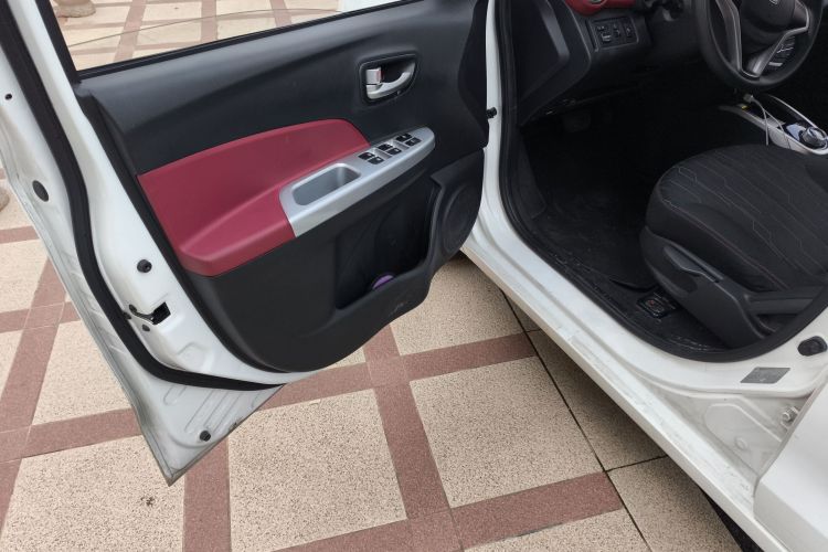 Changan BenBen EV 2018 #18 Changan BenBen EV 2018 car image #18