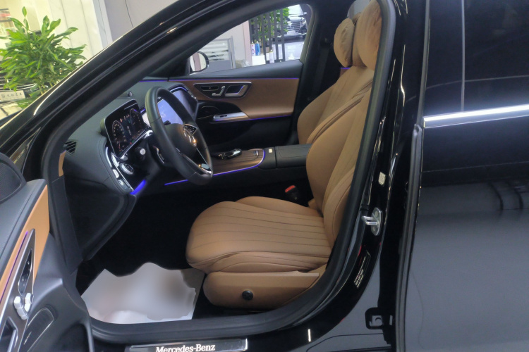 Mercedes-Benz E Class New Energy 2024 car image #18