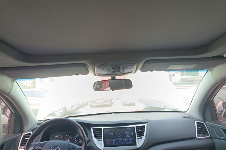 Hyundai Tucson (Imported) 2018 immagine di auto #18