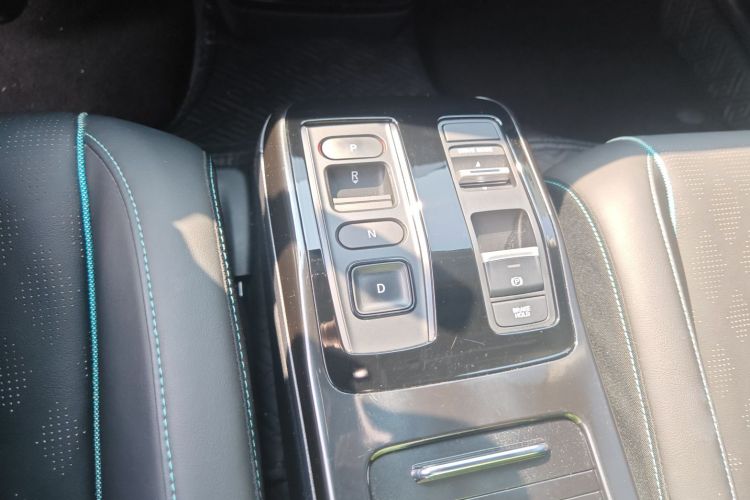 Honda e:NP2 2024 car image #18