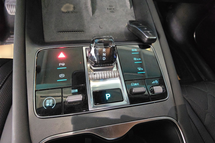 BYD Sea Lion 07 EV 2024 car image #18