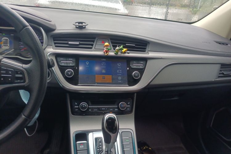 GEELY Emgrand GSe 2018 #18 GEELY Emgrand GSe 2018 car image #18