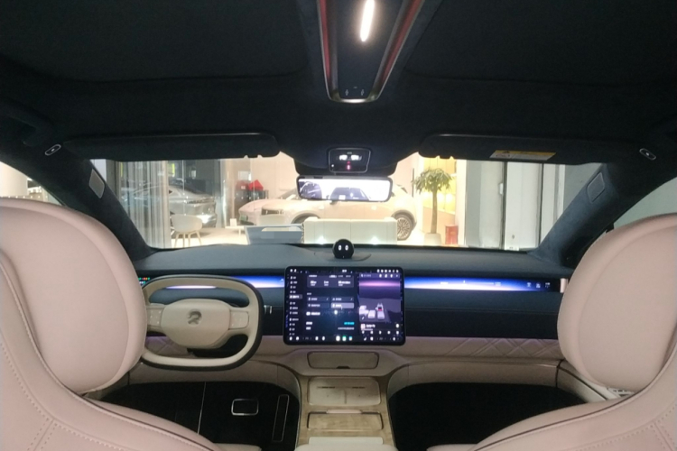 NIO ET9 2025 изображение автомобиля #18