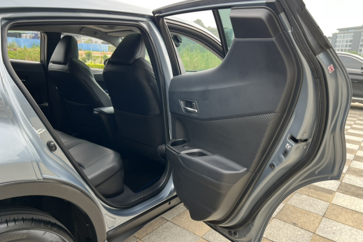 Toyota C-HR 2022 #18 Toyota C-HR 2022 immagine di auto #18