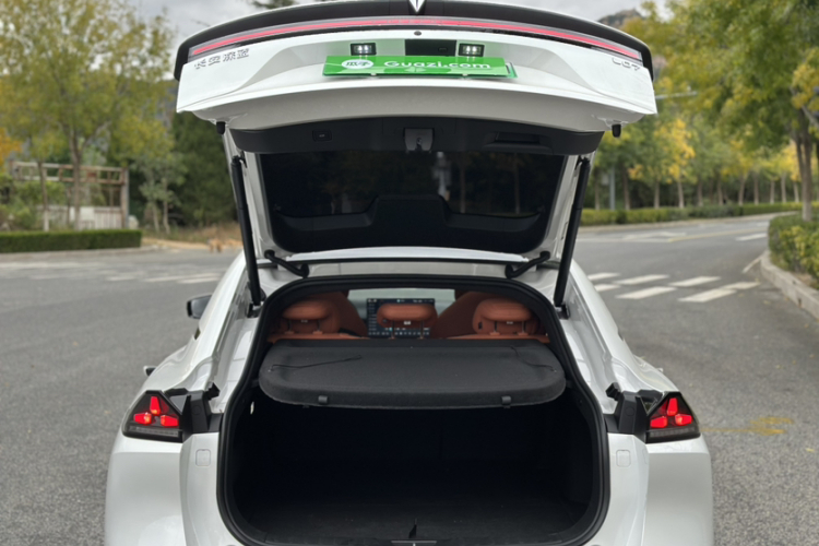 Deepal L07 2024 car image #18