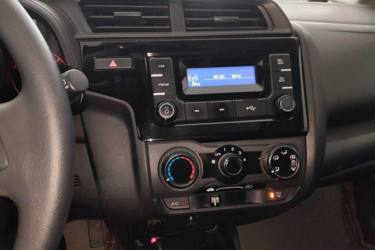 Honda Fit (Imported) 2018 car image #18