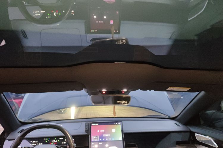 哪吒汽车 哪吒S 2024 汽车图片 #18