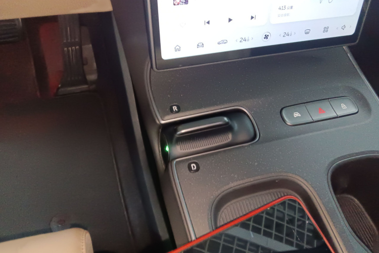 NIO ET5T 2023 car image #18