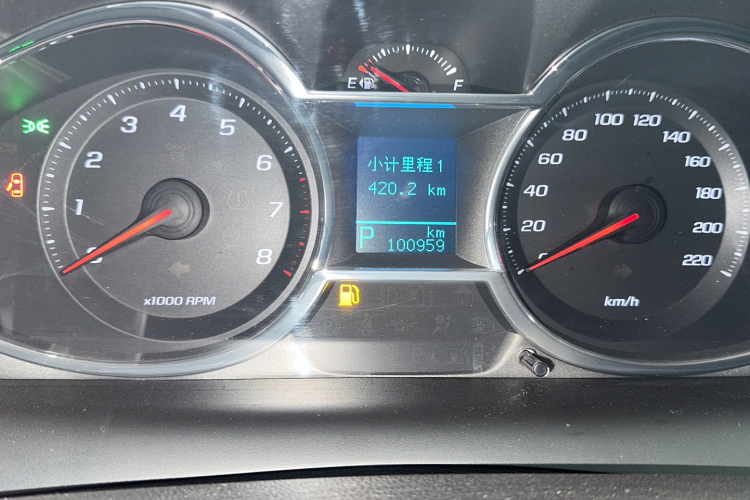 Chevrolet Captiva 2017 #18 Chevrolet Captiva 2017 car image #18