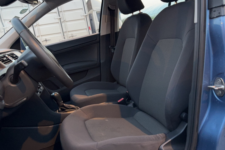 Skoda Rapid Spaceback 2016 car image #18