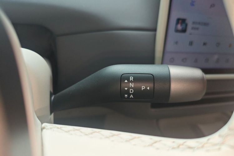 理想汽车 理想i6 2025 汽车图片 #18