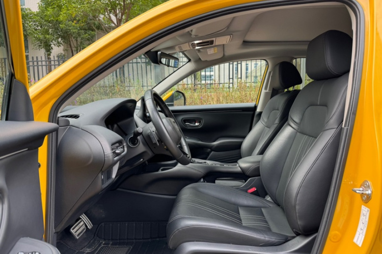 Honda ZR-V 2024 immagine di auto #18