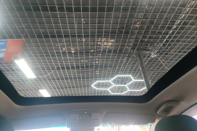 GEELY Emgrand GSe 2019 car image #18