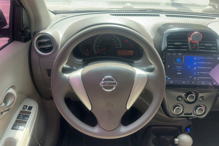 Nissan Sunny 2017 car image #18