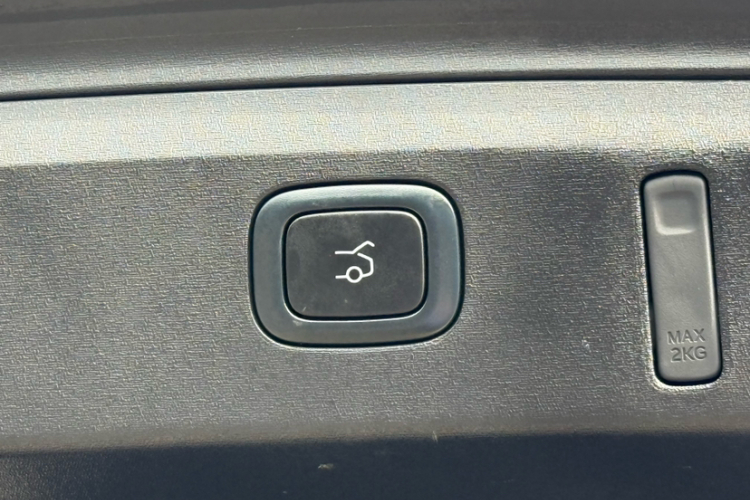 NIO ET5T 2023 изображение автомобиля #18