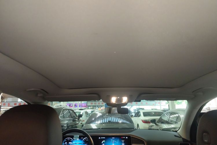 Mercedes-Benz GLE Class New Energy 2021 car image #18