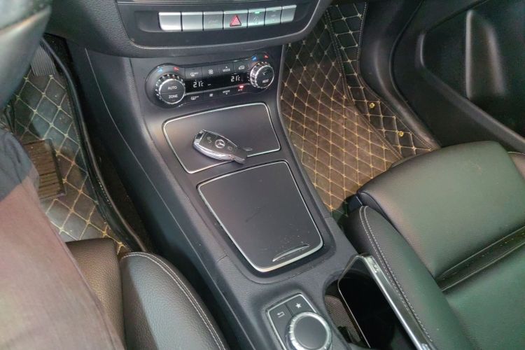 Mercedes-Benz B Class 2017 #18 Mercedes-Benz B Class 2017 صورة سيارة #18